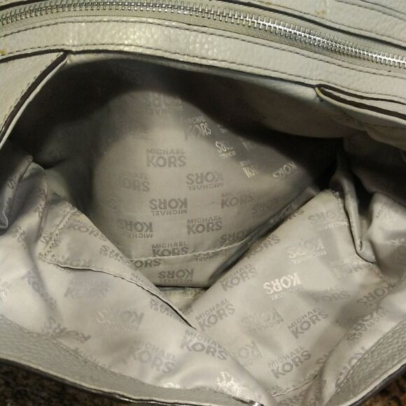 Michael Kors Gray Studded Leather Purse Shoulder bag - Picture 10 of 12